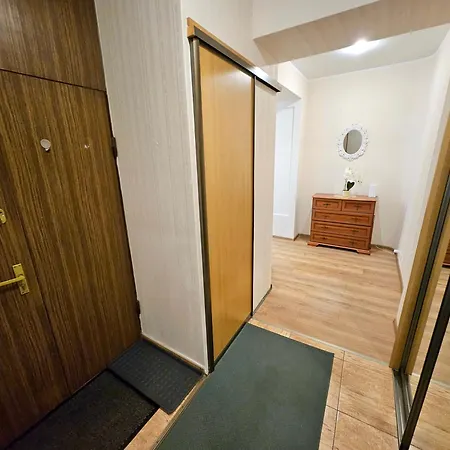 Elegant Lotus With Park Views Between Art Nouveau District & Old Town *