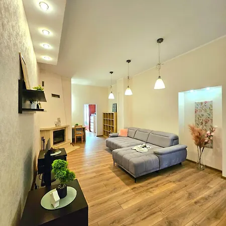 Appartement Elegant Lotus With Park Views Between Art Nouveau District & Old Town Riga